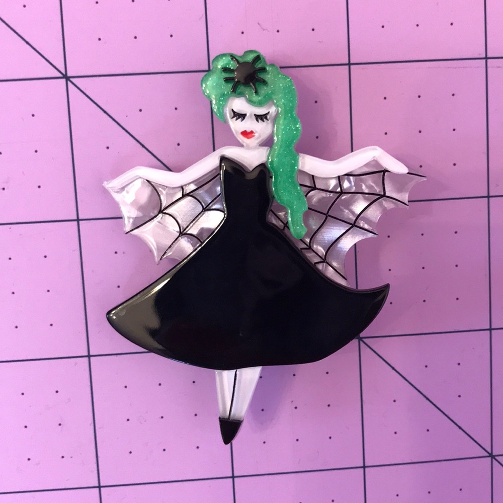 BNIB Erstwilder “Kiss of the Spiderwoman”